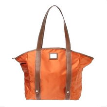 免税店购物攻略 精选时尚与童装，享汇率优惠